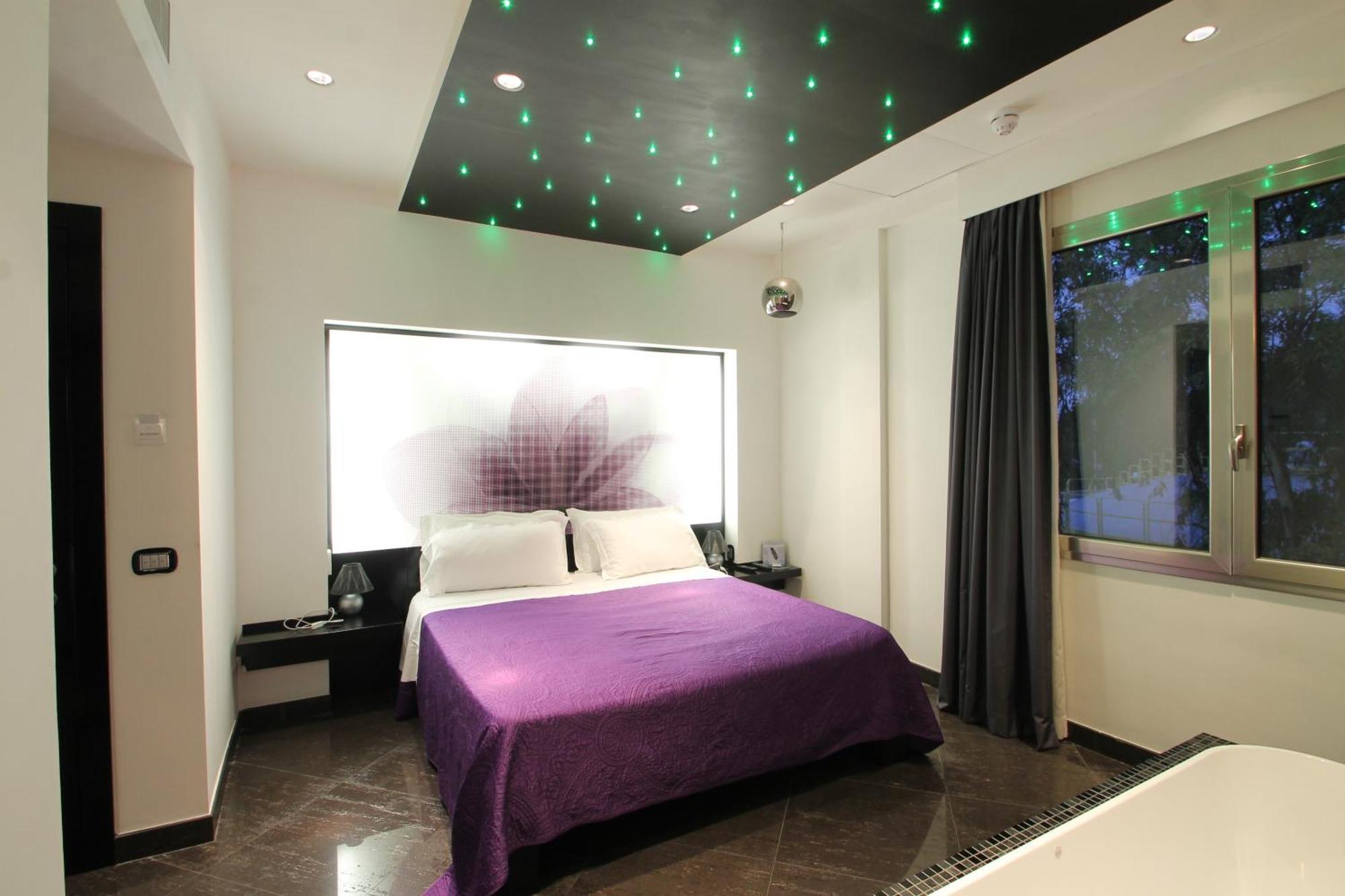 Hotel Jc Rom